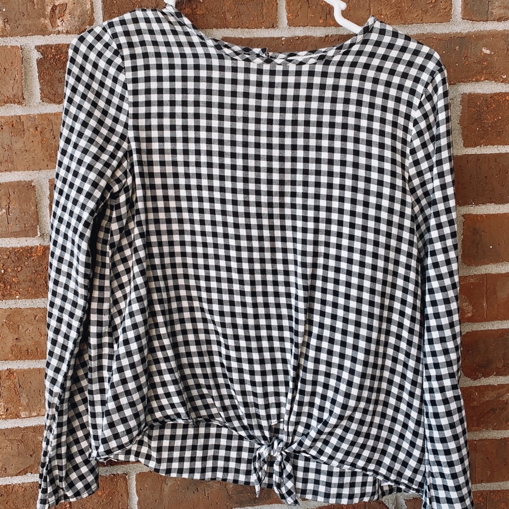 Long-Sleeve Plaid Front Tie Top